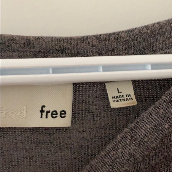 Grey Knotted Tee - Picture 2 of 2